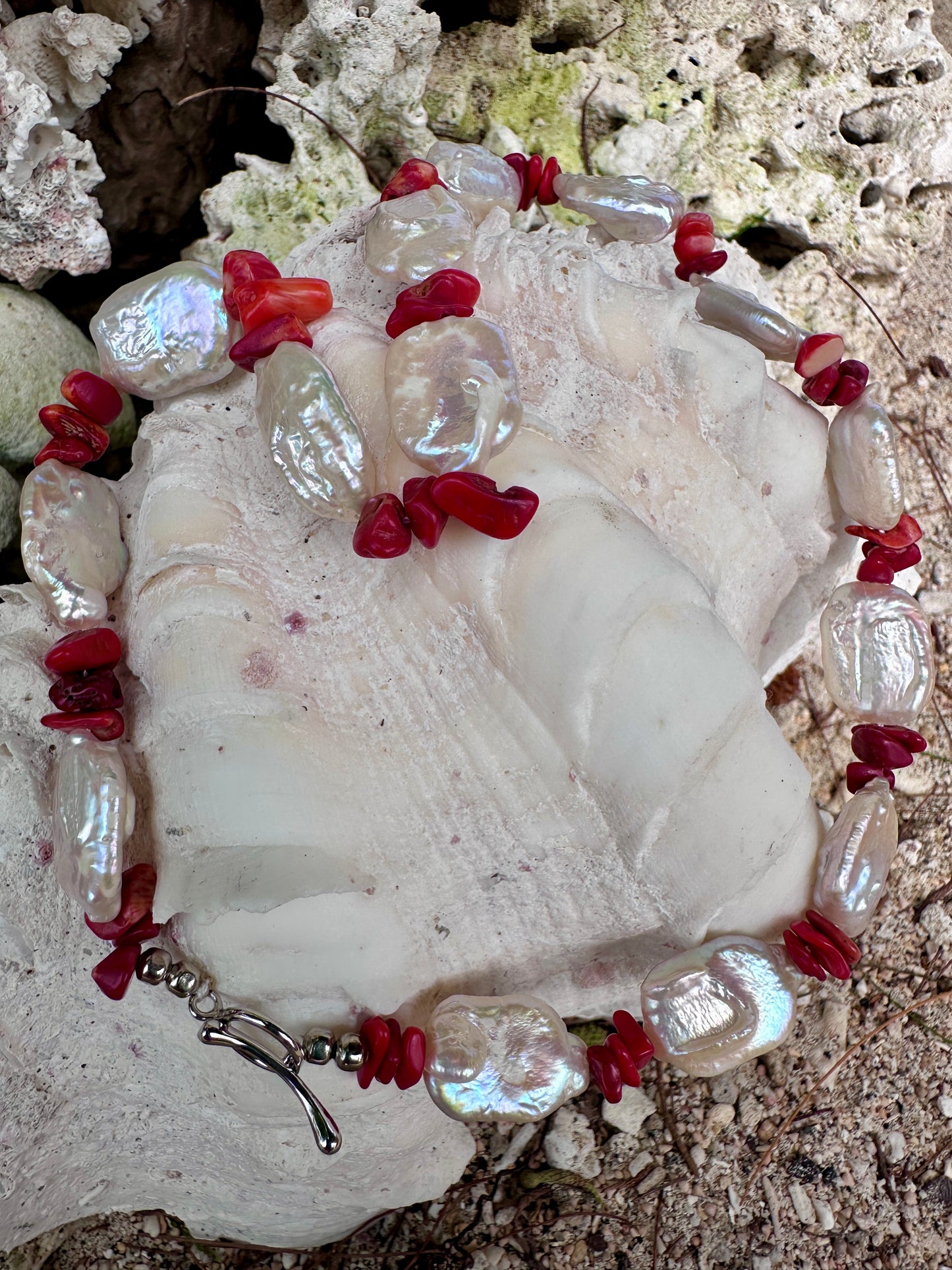 Necklace Coral Pulse